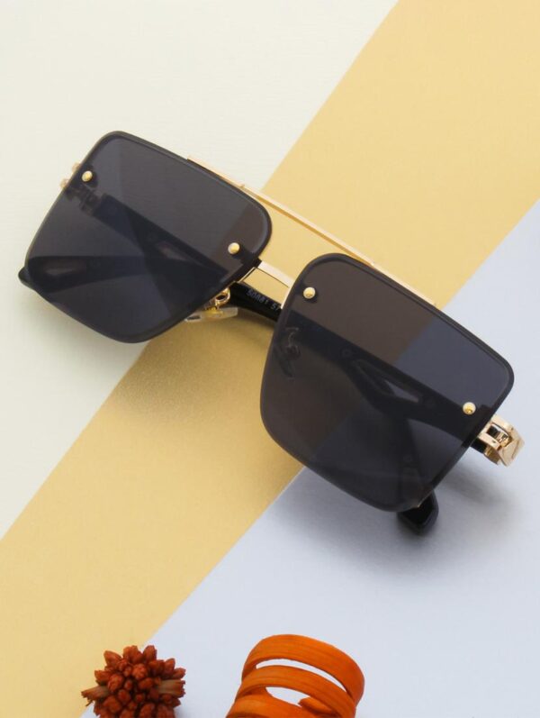 UV Protection Aviator sunglass