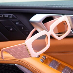 Woman uv Protection rectangular sunglass