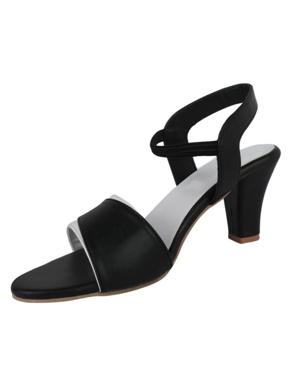 Beige patent leather sandel